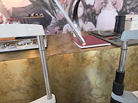 1 topcon spleetlamp + 1 keratometer op verrijdbare hoger-lager tafel - afbeelding 16 van  17