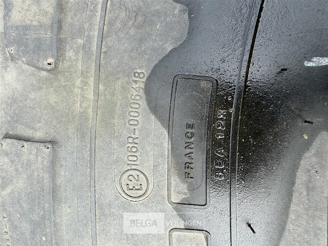 1 tractorband - afbeelding 8 van  9