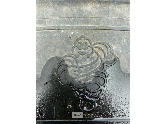 1 tractorband - afbeelding 9 van  9