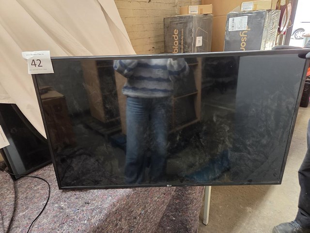 1 tv toestel lg 43un71006lb - afbeelding 1 van  5