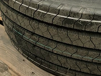1 velg met band - afbeelding 3 van  4
