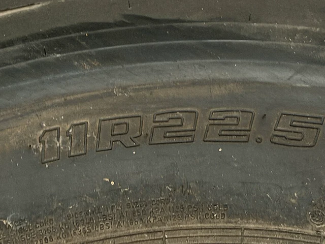 1 velg met band - afbeelding 2 van  4