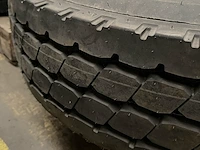 1 velg met band - afbeelding 4 van  4