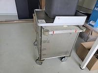 1 verrijdbare rvs materialenkast + metalen dossierkast - afbeelding 7 van  14