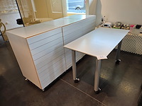 1 verrijdbare tafel incl 3 verrijdbare ladekasten - afbeelding 2 van  8