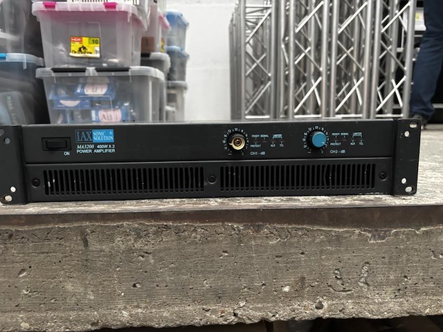 1 versterker lax ma3200 - afbeelding 1 van  3