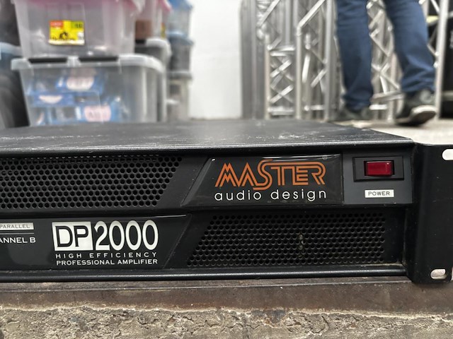 1 versterker master dp2000 - afbeelding 3 van  3