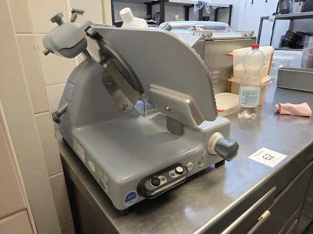 1 vleessnijmachine sirman pld 300 st.h. - afbeelding 4 van  6