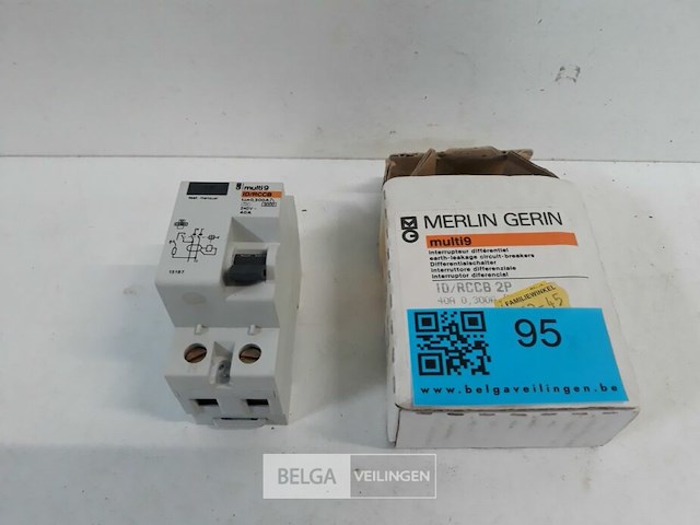 1 x aardlekschakelaar 2p 40a 0,300a - afbeelding 1 van  3