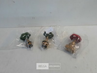 1 x afsluitkraan ½ + 2 x bovenstuk afsluitkraan - afbeelding 1 van  3