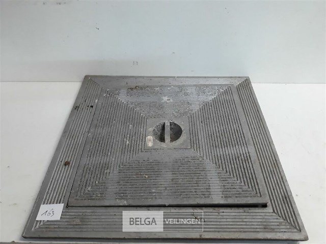 1 x alu putdeksel 40x40 cm - afbeelding 1 van  3
