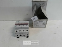 1 x automaat 4p 32a - afbeelding 1 van  3