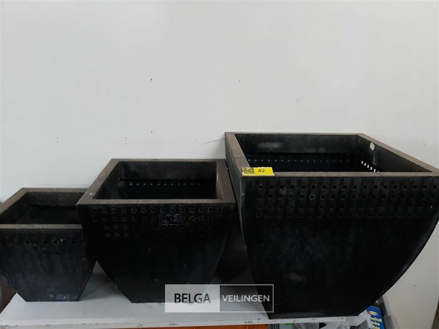 1 x bloembakken set zinc 3 stuks met roestplekken - afbeelding 1 van  3