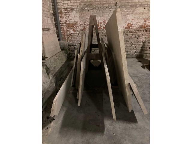 1 x bok met platen bourgondische witsteen - afbeelding 2 van  4