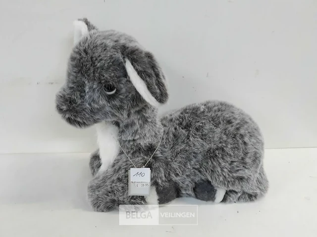 1 x hert liggend 35 cm met zachte haren - afbeelding 2 van  3