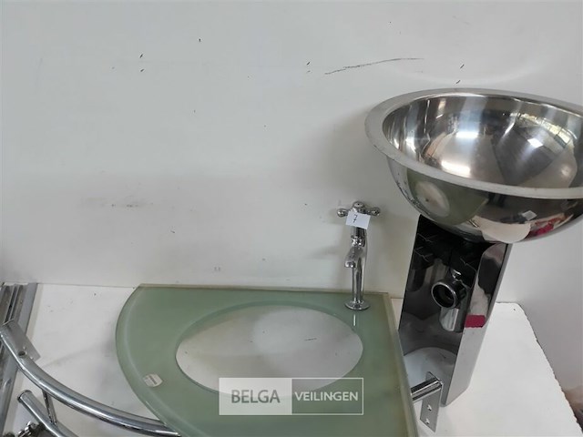 1 x hoekwasbak inox glazen blad chrome sifon + kraan showmodel - afbeelding 3 van  3