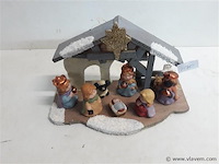 1 x kerststal met figuurtjes - afbeelding 1 van  2