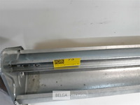 1 x kippen voerbak galva 1 m - afbeelding 3 van  3