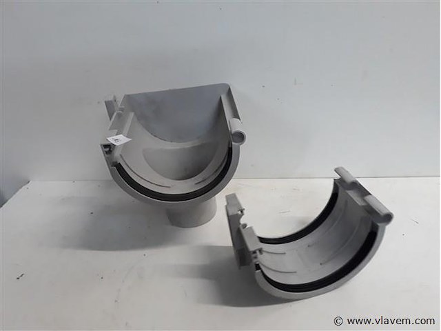 1 x koppelstuk + 1 x spruitstuk 165mm licht grijs pvc - afbeelding 2 van  2