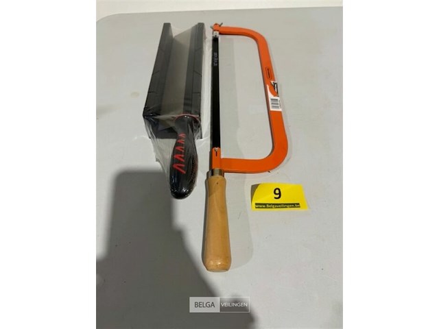 1 x metaalzaag met beugel 300 mm + 1 x verstekzaag met verstekbak 24x8 cm - afbeelding 1 van  3