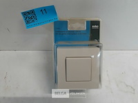 1 x niko opbouwdoos met inbouw wisselschakelaar cream - afbeelding 2 van  3