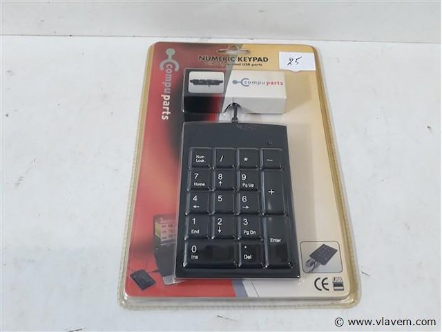 1 x numeriek toetsenbord met 2 usb poorten - afbeelding 1 van  2
