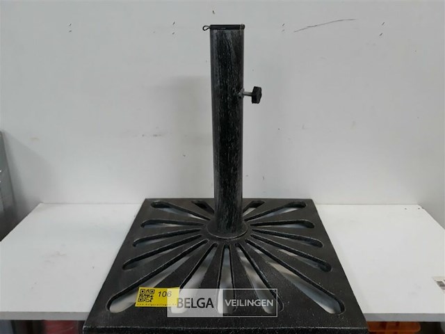 1 x parasolvoet gietijzer 25 kg 45x45 cm - afbeelding 2 van  3
