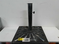 1 x parasolvoet gietijzer 25 kg 45x45 cm - afbeelding 2 van  3