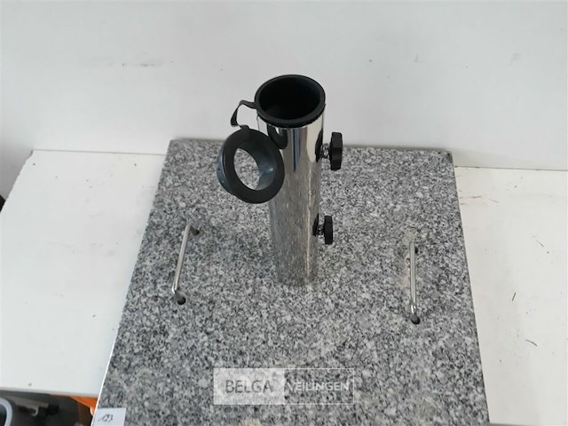 1 x parasolvoet graniet 30 kg 45x45x5 cm - afbeelding 3 van  3