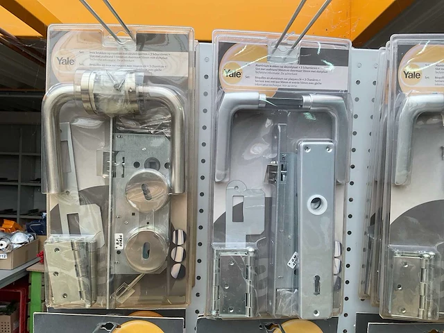1 x partij deurkrukken; krukken met sleutelrozetten; vaasknopscharnieren; aluminium krukken op sleutelplaat - afbeelding 7 van  12