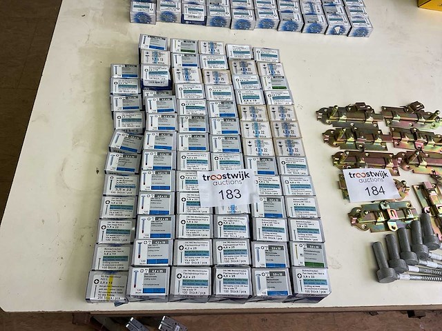 1 x partij schroeven - afbeelding 1 van  7