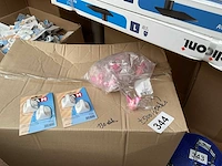 1 x partij zelfklevende haakjes; kastdeurkrukjes