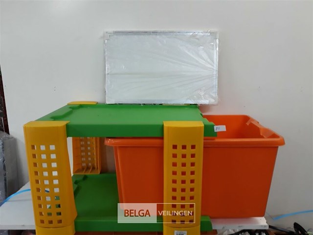 1 x speeltafel met box + schrijf-krijt bord - afbeelding 3 van  3