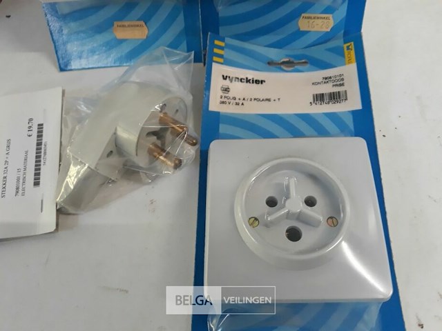 1 x stekker + 3 x stopcontact 380v/32a 3p - afbeelding 3 van  3