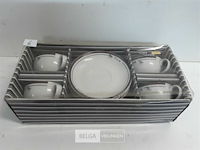 1 x thee tas in set 8 delig