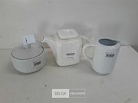 1 x theepot + suikerpot + melkkan hotel porselein