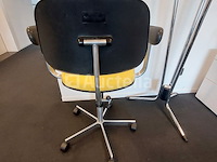 1 x vintage bureaustoelen fritz hansen kevi - design jörgen rasmussen - afbeelding 3 van  4