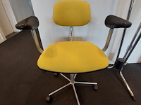 1 x vintage bureaustoelen fritz hansen kevi - design jörgen rasmussen - afbeelding 1 van  4