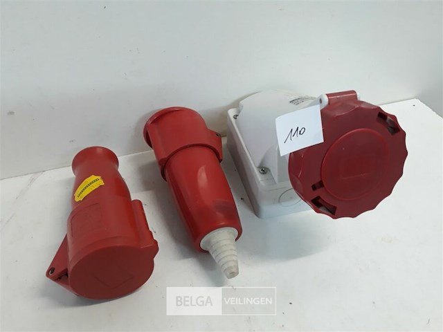 1 x wandtegenstekker + 2 x tegenstekker ce 4p 32a - afbeelding 1 van  3