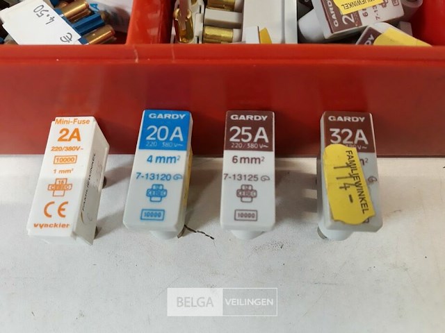 1 x zekeringen mix in opbergdoos - afbeelding 3 van  3