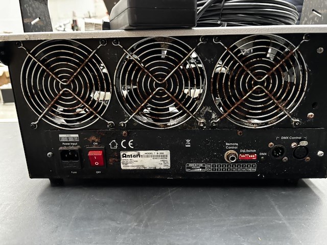 1 zeepbellenblaasmachine antari b-200 - afbeelding 5 van  8