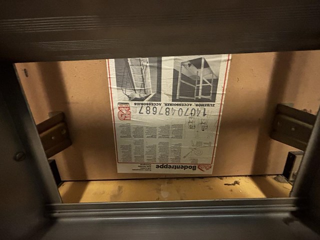 1 zoldertrap - afbeelding 2 van  4