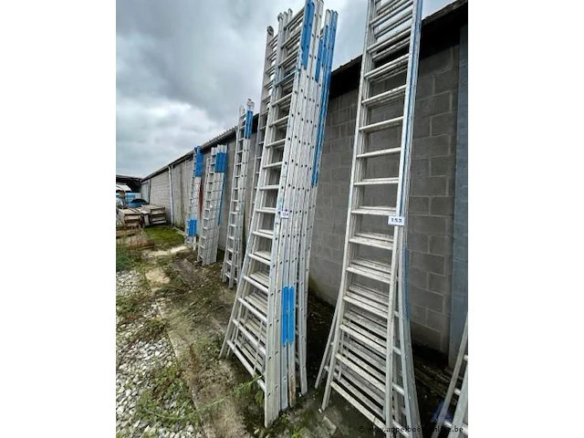 10 aluminium ladderelementen solide. werking niet gekend. - afbeelding 1 van  2