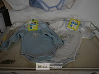 ±10 babyrompertjes div. maten - afbeelding 2 van  3