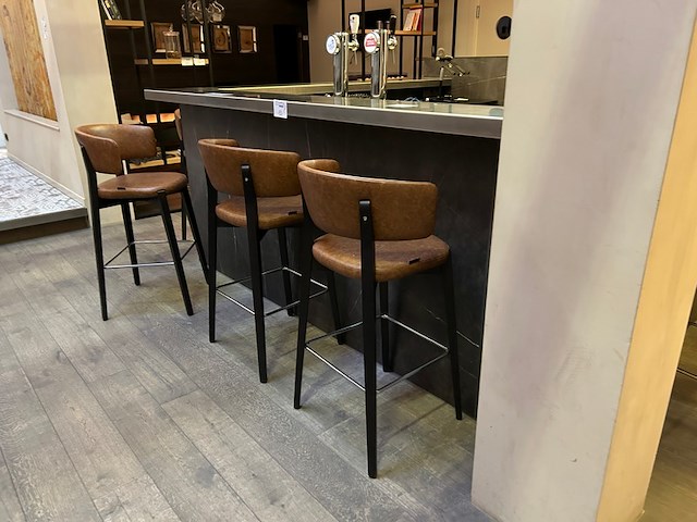 10 barstoelen hilma - afbeelding 1 van  6