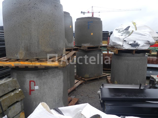 10 bezoekkamers met betonnen vloer - afbeelding 2 van  8