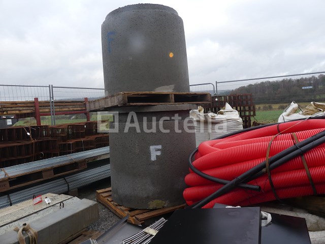 10 bezoekkamers met betonnen vloer - afbeelding 8 van  8