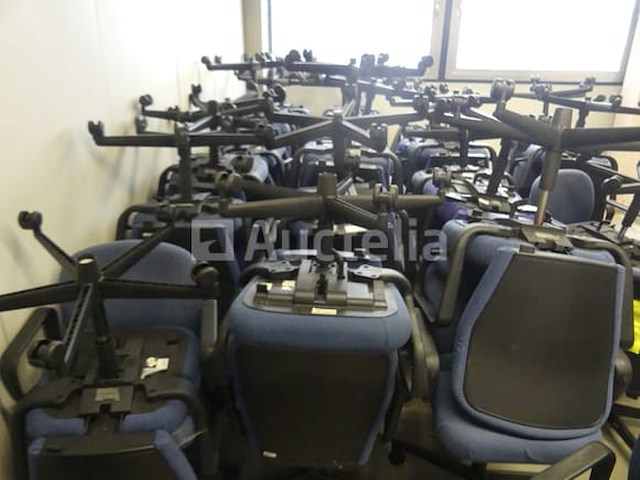 10 bureaustoelen op wielen - afbeelding 4 van  7