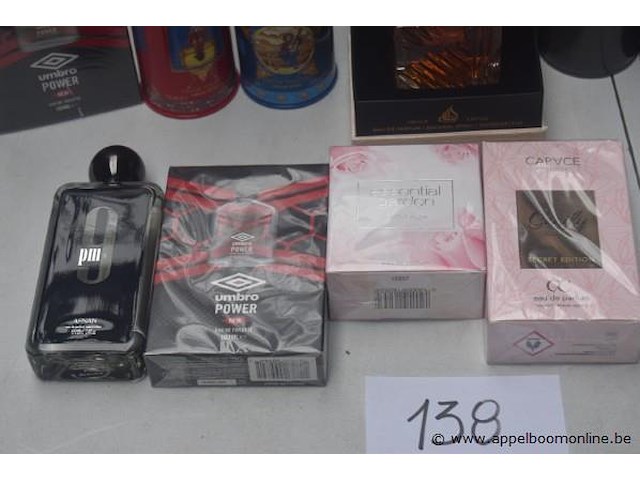 10 div eau de toilette en eau de parfum wo umbro - afbeelding 3 van  4