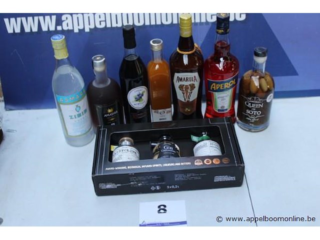 10 div flessen sterke drank, wo aperol, amarula - afbeelding 1 van  3